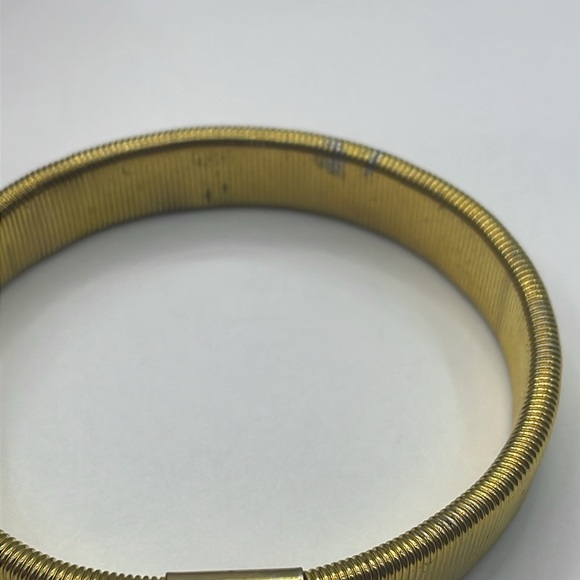 Vintage Stretchy Bracelet GG  Gold Tone - Picture 8 of 9